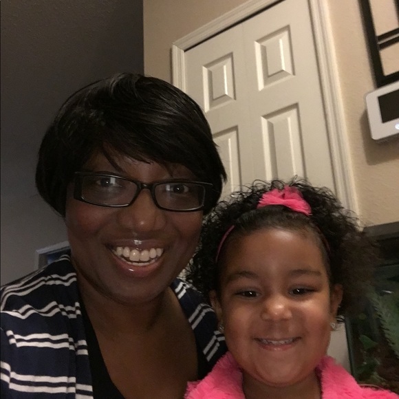 Meet your Posher, Joyce - Picture 6 of 7